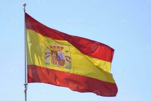 Tourist Rentals in Spain Drop for the First Time in Years: Market & Policy Implications