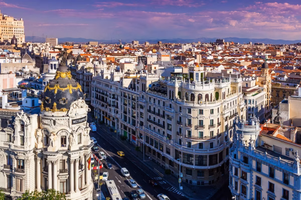 Spain to Lead Europe’s Economic Growth in 2026, Driven by Migration and Services