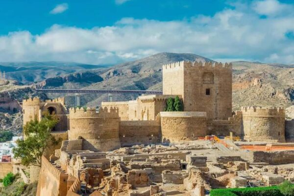 Andalucia Cancels 13,037 Tourist Rental Licences to Protect Housing Supply and Boost Community Stability